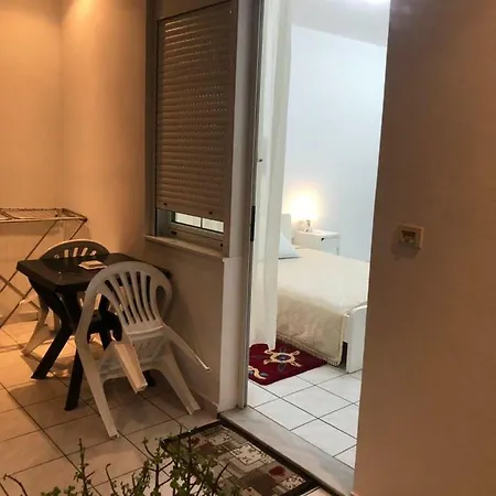 1 * Kandiye